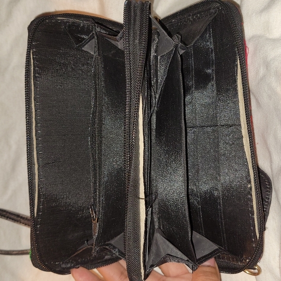 Embroidered Wallet - Picture 3 of 4